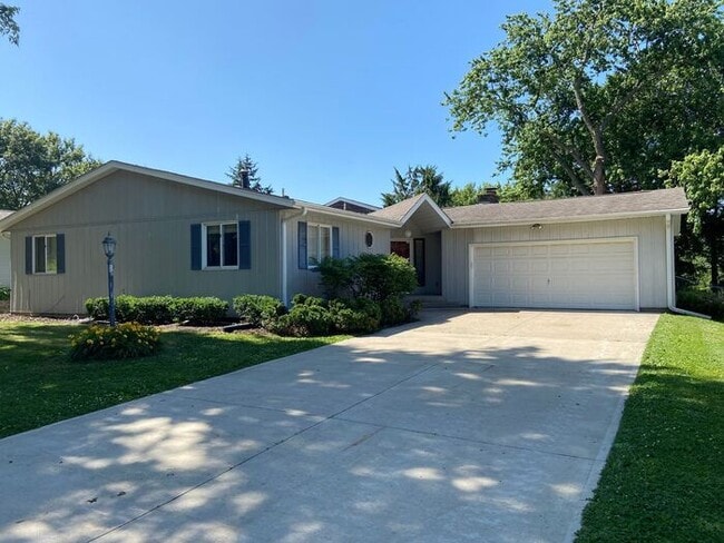 property at 1923 Calvin Ave