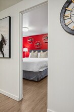 520 Bellevue Way SE in Bellevue, WA - Building Photo - Building Photo