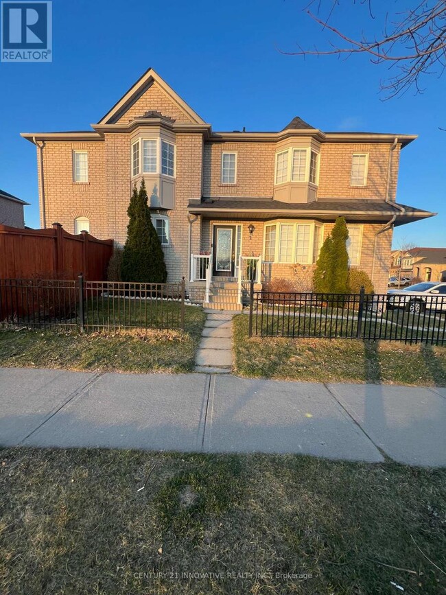 property at 2 Tracey Ct