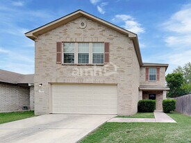 9211 Mission Run in San Antonio, TX - Building Photo