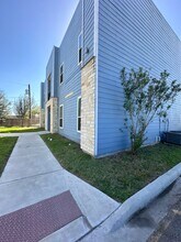 409 E Ebony Ave in McAllen, TX - Building Photo - Building Photo