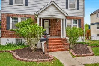 808 S Beechfield Ave in Baltimore, MD - Building Photo - Building Photo
