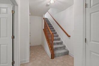 102 Pilgrim Lndg in Baltimore, MD - Building Photo - Building Photo