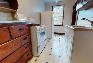 115 College Ave, Unit 29 in Somerville, MA - Building Photo - Building Photo