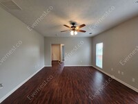 476 Dove Way photo'