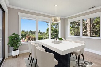 11644 100th Ave NE in Kirkland, WA - Building Photo - Building Photo