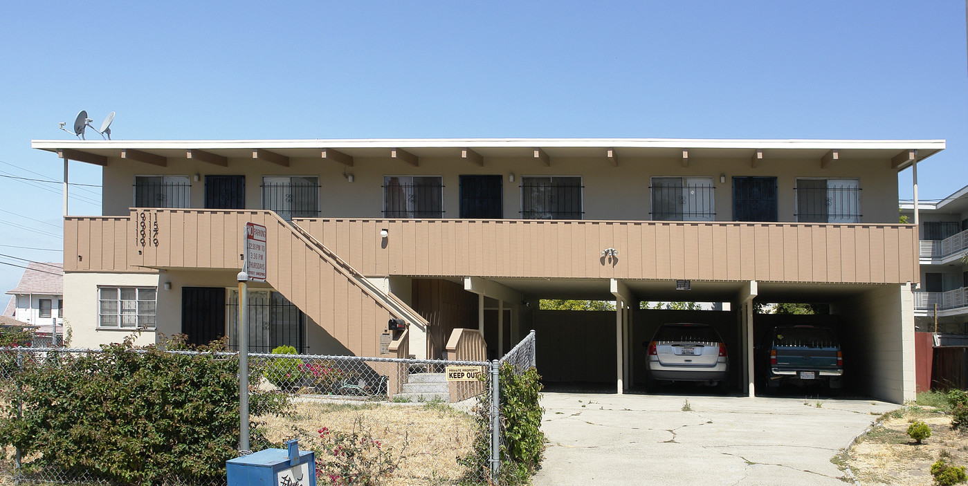 1911-1919 10th Ave in Oakland, CA - Building Photo