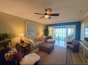 14 Harbour Isle Dr W in Fort Pierce, FL - Building Photo - Building Photo