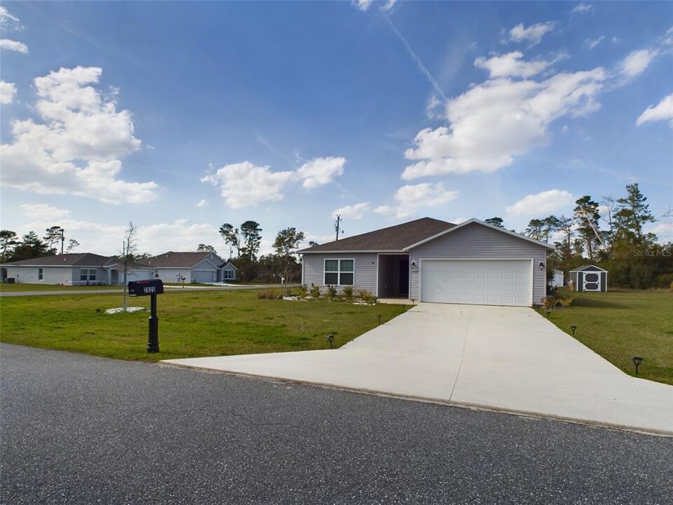 2925 SW 172nd Lane Rd in Ocala, FL - Building Photo