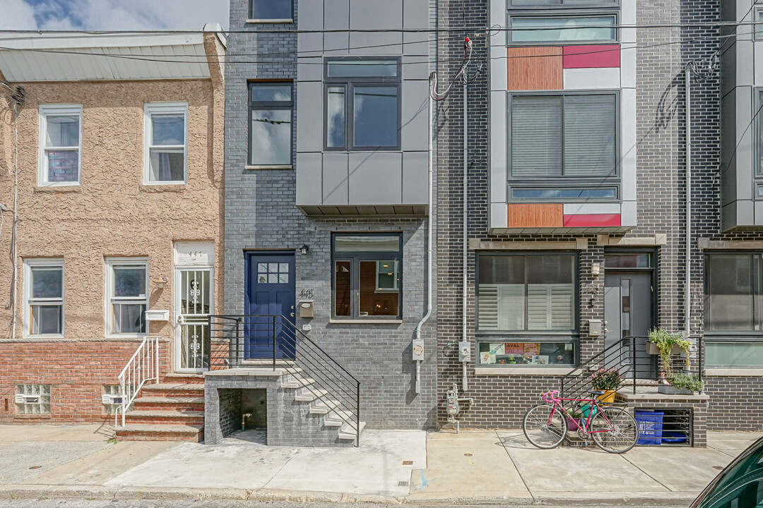 1825 N 17th St in Philadelphia, PA - Building Photo