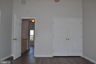 7104 Collinsworth Pl in Frederick, MD - Building Photo - Building Photo