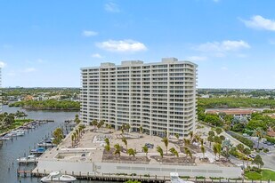 4201 N Ocean Blvd in Boca Raton, FL - Building Photo