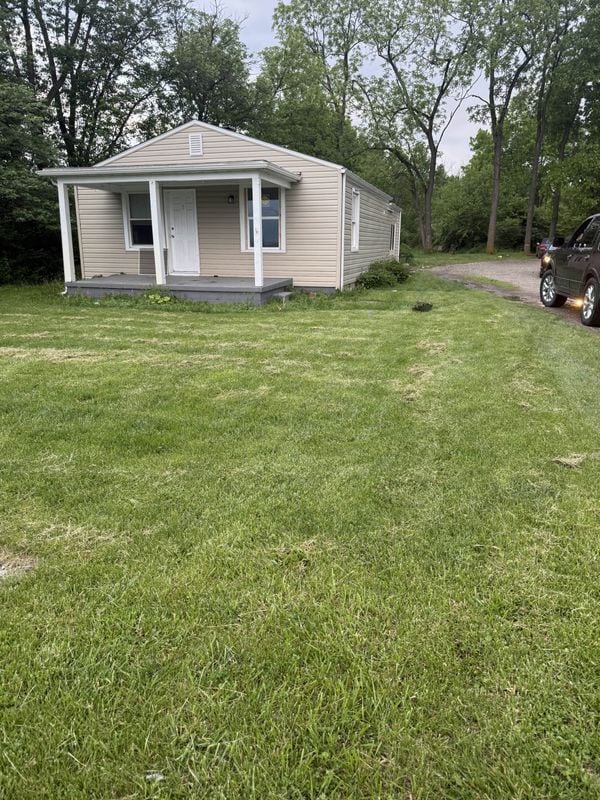 4681 OH-142 in West Jefferson, OH - Building Photo - Building Photo