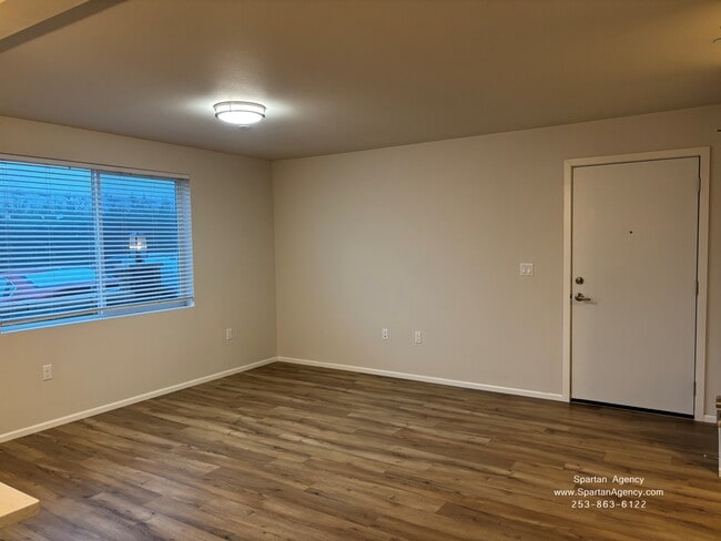 8501 Locust Ave E, Unit 102 in Bonney Lake, WA - Building Photo - Building Photo