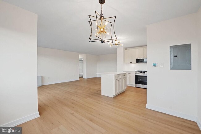 8830 Piney Branch Rd in Silver Spring, MD - Building Photo - Building Photo