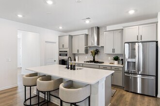 1204 Hardin Hill Lane in Knightdale, NC - Foto de edificio - Building Photo