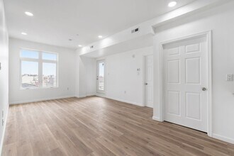 4512 Lancaster Ave, Unit 202 in Philadelphia, PA - Building Photo - Building Photo