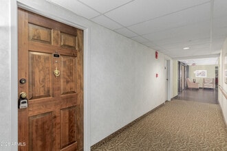 10330 W Thunderbird Blvd in Sun City, AZ - Building Photo - Building Photo