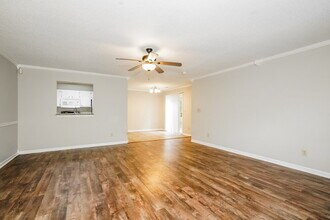 1653 Farm Meadow Dr in Greenwood, IN - Building Photo - Building Photo
