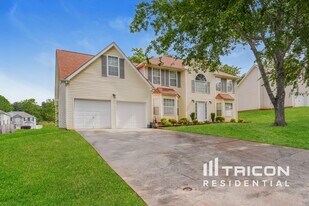 6172 Wurtenburg Ct in Stone Mountain, GA - Building Photo