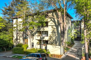 Rose Park Terrace Condominium in Oakland, CA - Building Photo