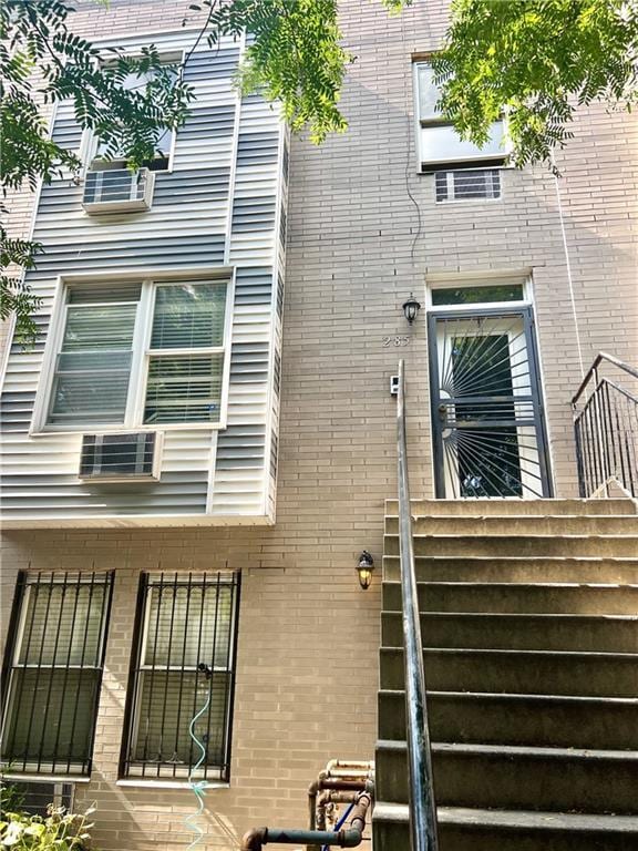 property at 285 MacDougal St