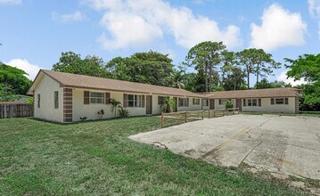 732 Neil Rd in West Palm Beach, FL - Building Photo - Building Photo
