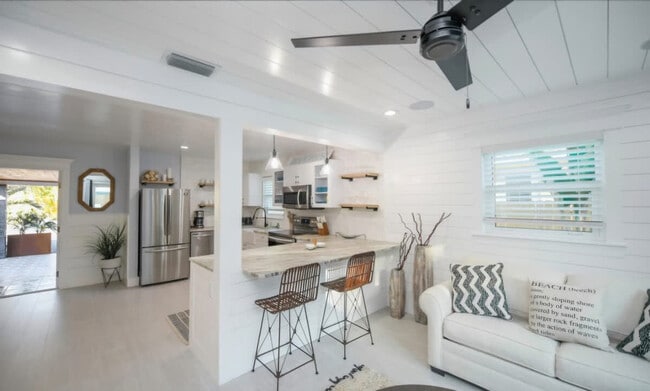 property at 613 Fern St