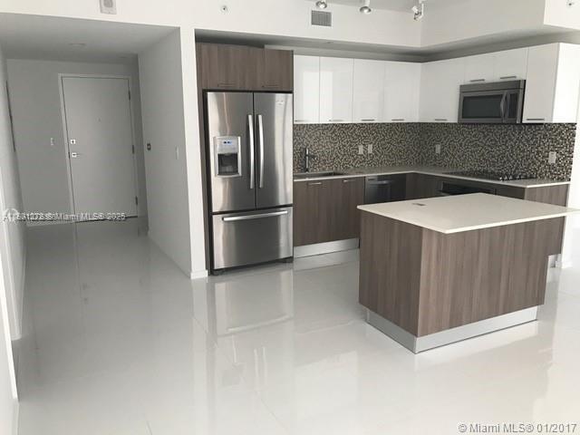 5300 NW 85th Ave in Doral, FL - Building Photo - Building Photo