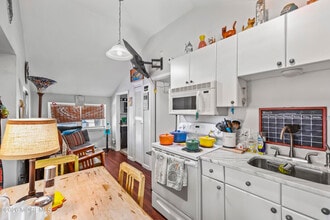 321 Park Pl Ave in Bradley Beach, NJ - Building Photo - Building Photo