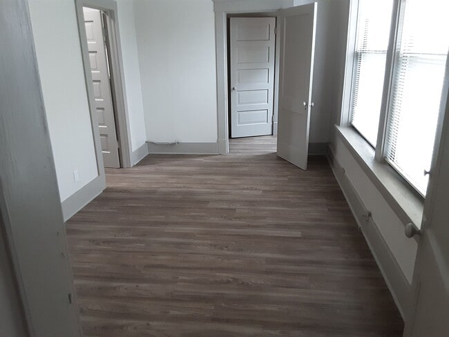 property at 847 Massachusetts St