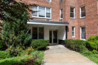 The Latitude Condominiums in Bronx, NY - Foto de edificio - Building Photo