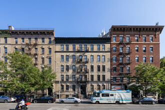 28 Macombs Place in New York, NY - Foto de edificio - Building Photo