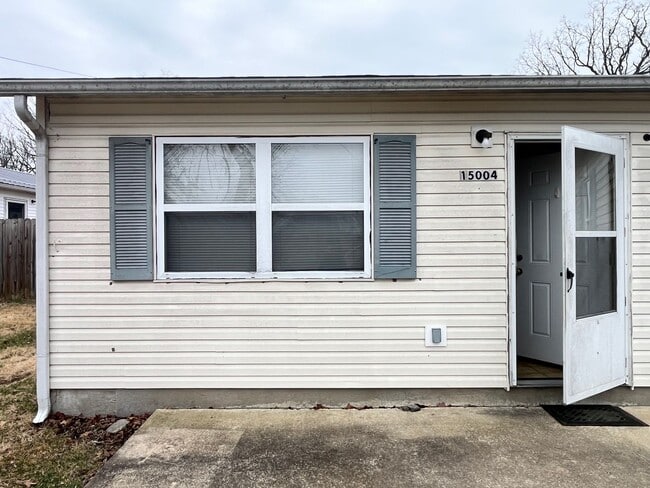15004 Tampa Rd in St. Robert, MO - Building Photo - Building Photo