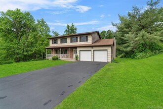14 Cheesecote Ct in Stony Point, NY - Building Photo - Building Photo