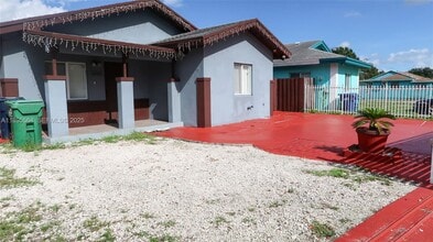 3109 NW 64th St in Miami, FL - Building Photo - Building Photo