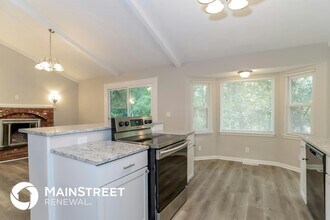 7740 N Grand Ave in Kansas City, MO - Building Photo - Building Photo