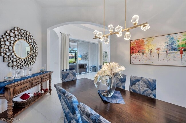 property at 8957 Shenendoah Cir