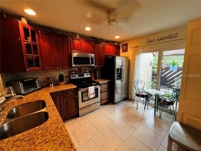 2906 Silver Bell Ct in Palm Harbor, FL - Building Photo - Building Photo