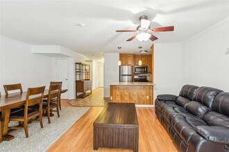 507 Sara Cir in Port Jefferson Station, NY - Building Photo - Building Photo