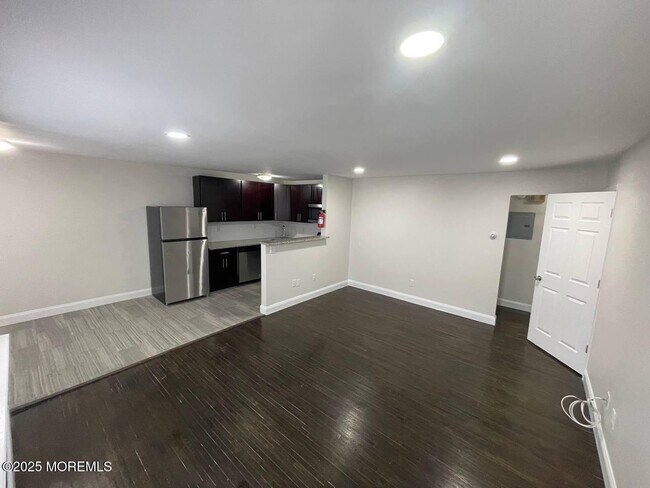 581 Patten Ave-Unit -24 in Long Branch, NJ - Building Photo - Building Photo