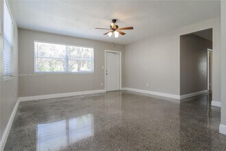 800 N 64th Ave in Hollywood, FL - Building Photo - Building Photo