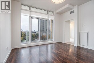 191 King St S in Waterloo, ON - Building Photo - Building Photo