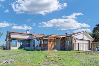 3719 Furneaux Ln in Carrollton, TX - Foto de edificio - Building Photo