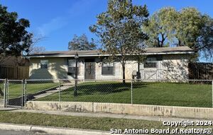 6223 Wild Valley Dr in San Antonio, TX - Building Photo