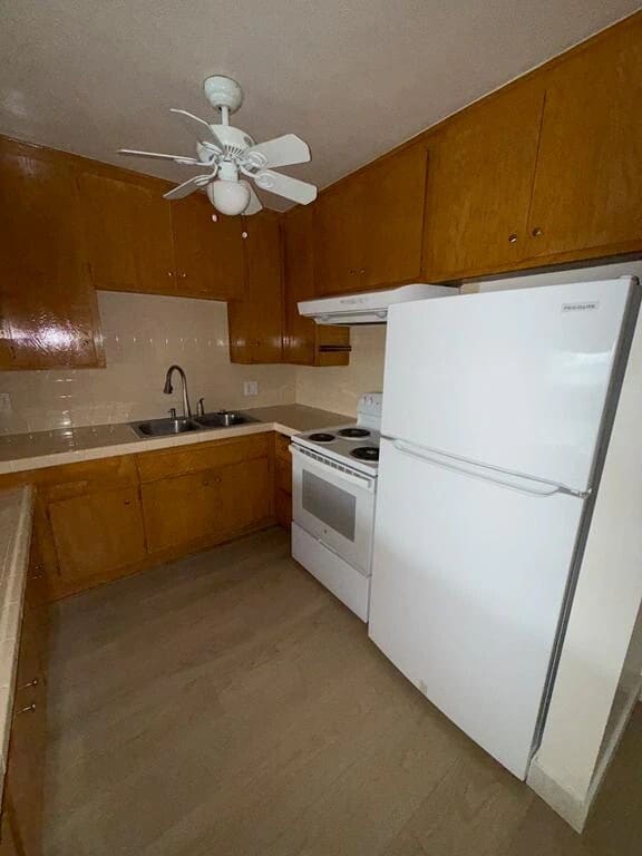 415 E Cedar Ave in Burbank, CA - Building Photo - Building Photo