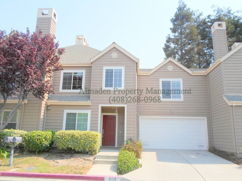 1124 Chen St in San Jose, CA - Building Photo