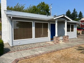 21204 3rd Ave S in Des Moines, WA - Building Photo - Building Photo