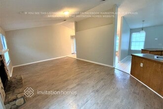 8270 Hamden Cir E in Jacksonville, FL - Foto de edificio - Building Photo