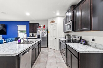 1401 SW Bargello Ave in Port St. Lucie, FL - Building Photo - Building Photo